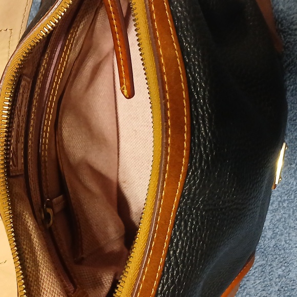 Dooney and Bourke Leather Purse - Picture 6 of 16